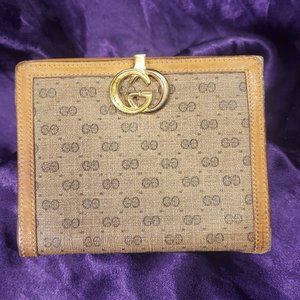 Gucci Micro GG Compact Wallet